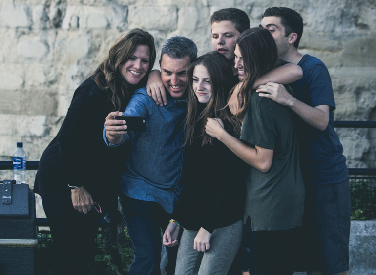 Belong to the ‘selfie’ generation? You are probably oversharing